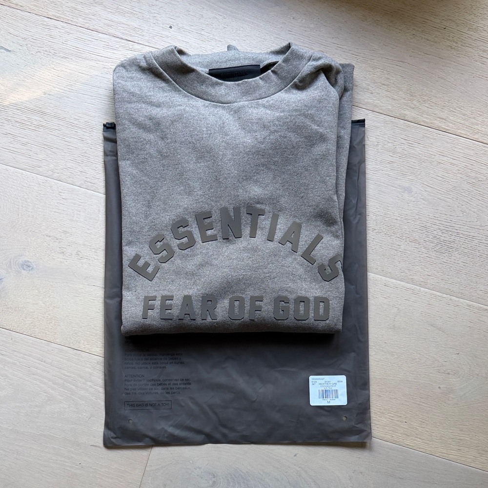 Men's Essentials Fear of God Heavy Heather Gray T-Shirt